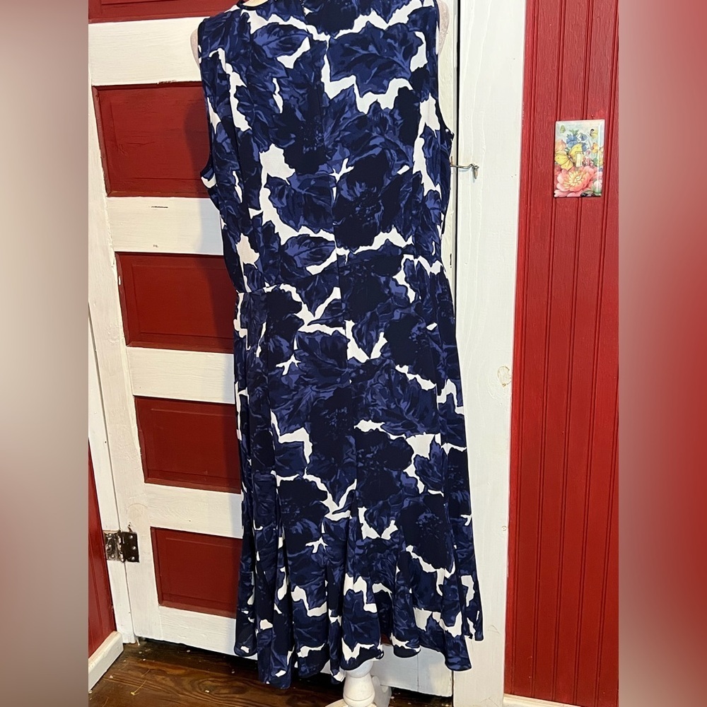 Talbots Elegant Navy Blue Floral Dress 16P - Picture 3 of 7